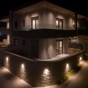  Apartment Dreta